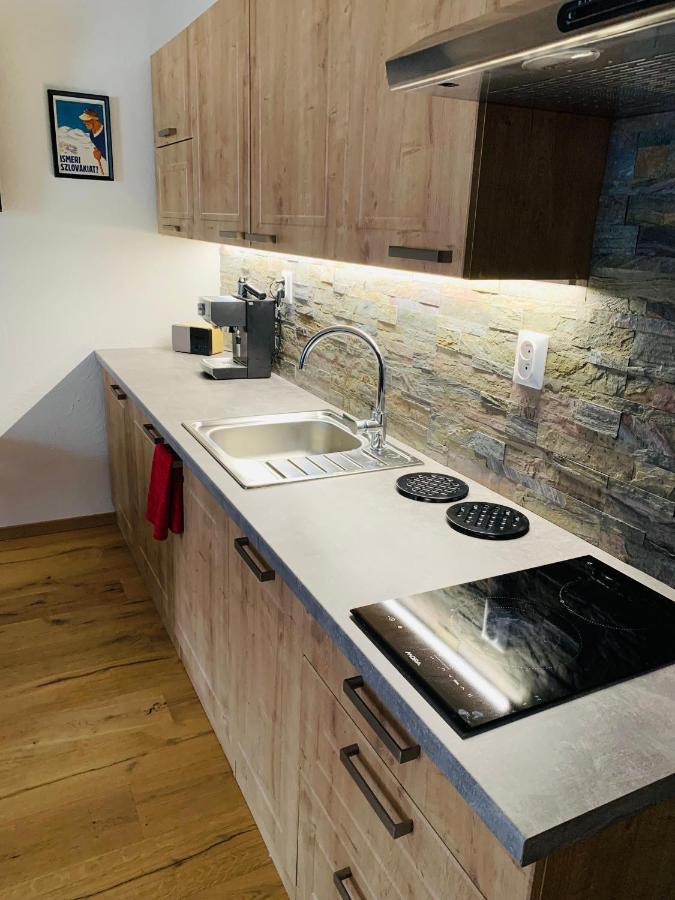 Apartman Juh Tale Eksteriør billede