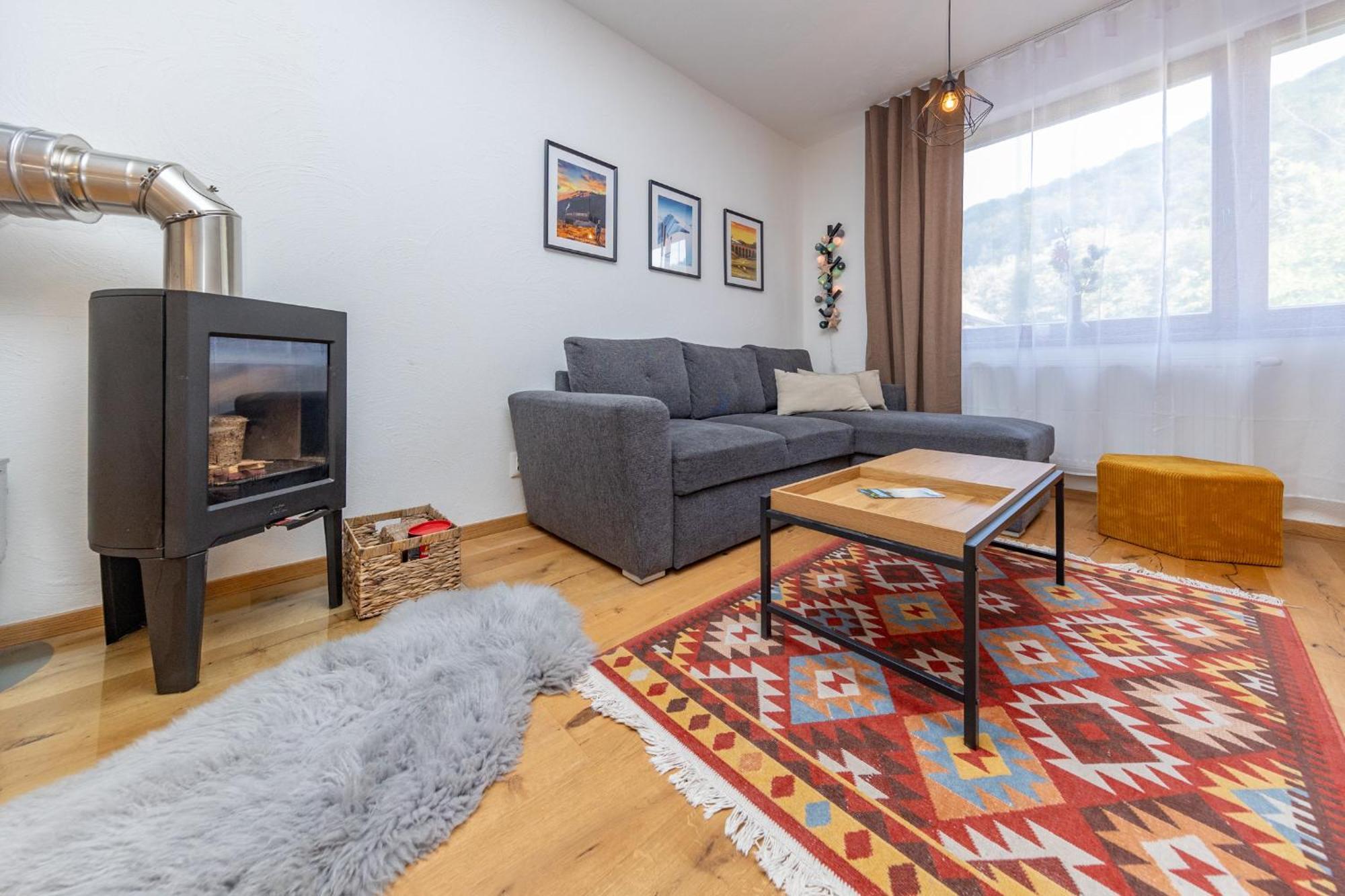 Apartman Juh Tale Eksteriør billede