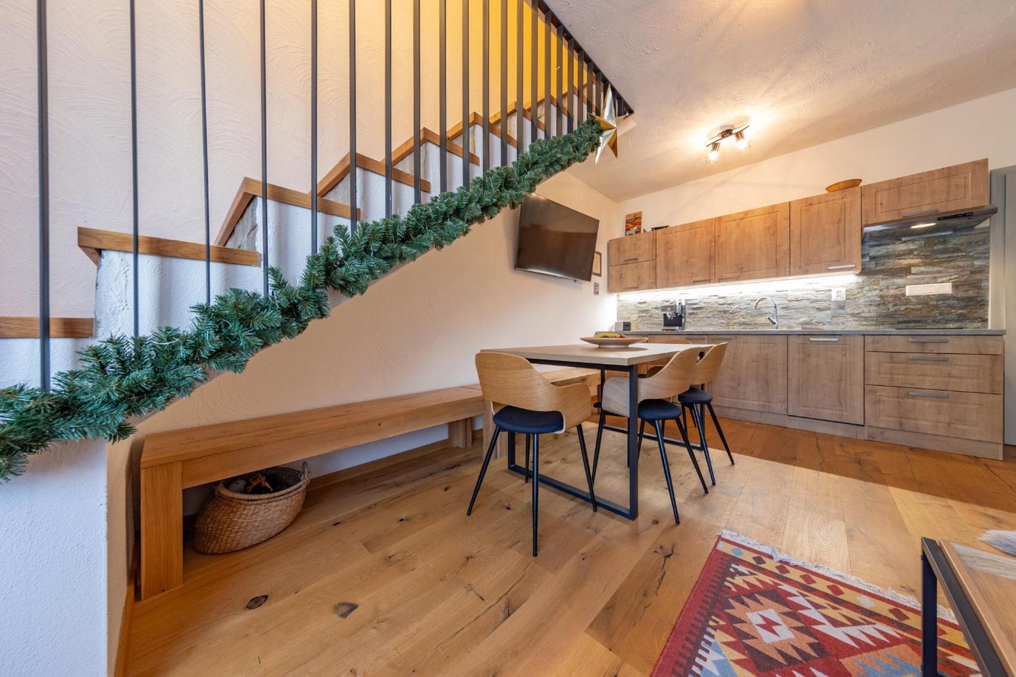 Apartman Juh Tale Eksteriør billede